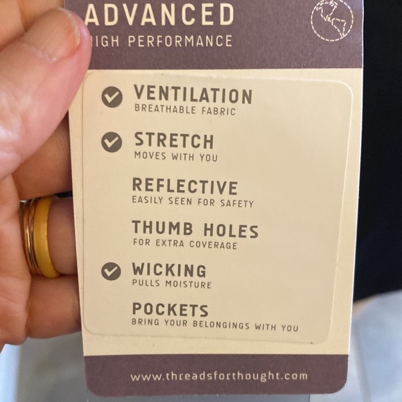 Black Active Muscle Tank - Picture 5 of 7